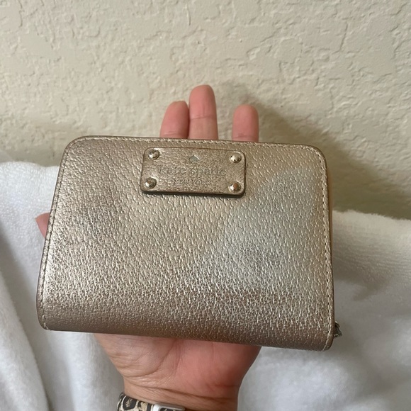 Kate Spade gold leather wallet. - Picture 6 of 8